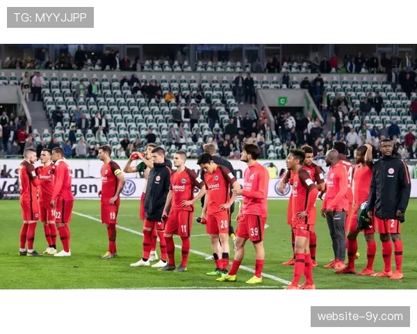 博洛尼亚主场对阵维拉：意甲防守反击战术的欧战检验